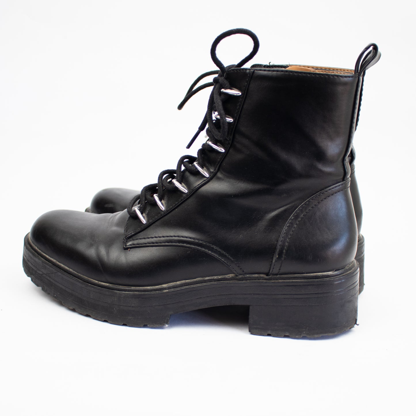 Unbranded Boots
