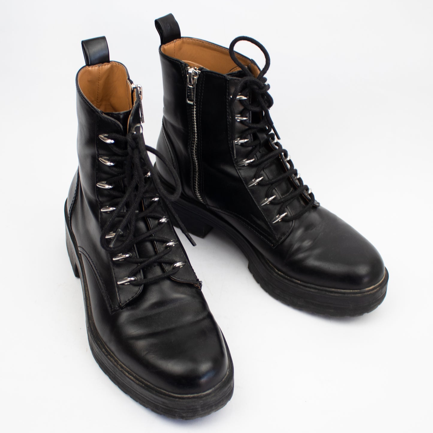 Unbranded Boots