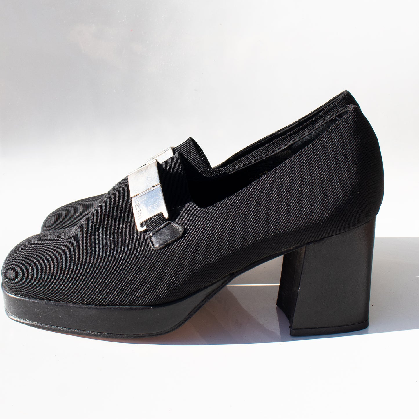 Sapatos Helsar