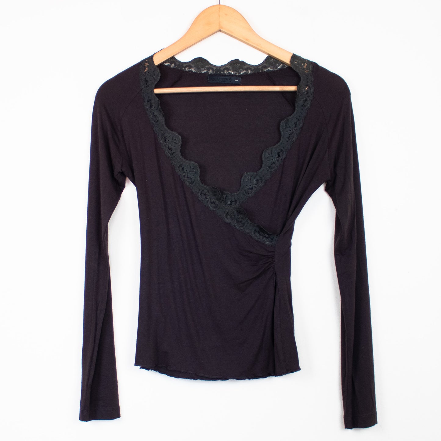 Nakuro sweater