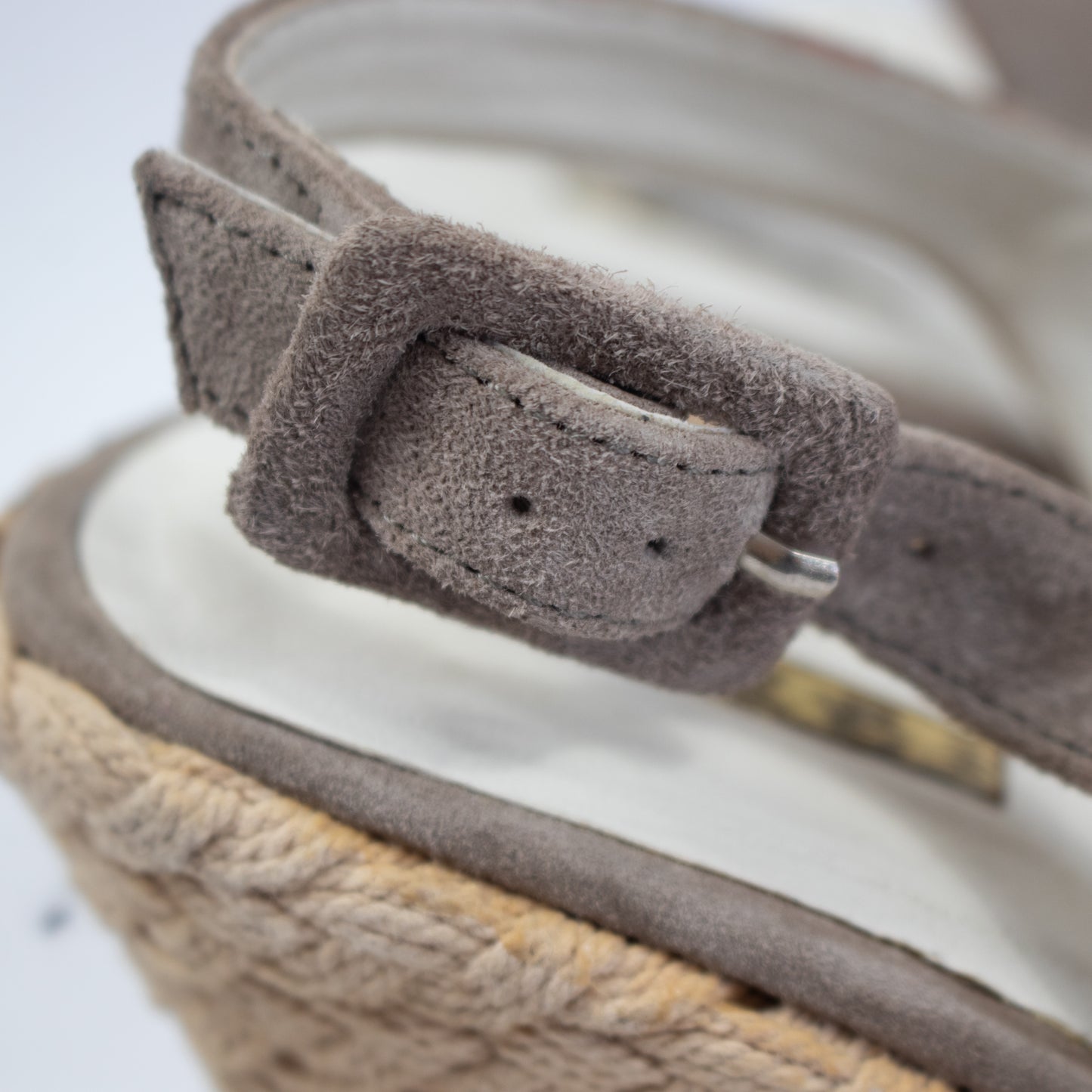 Exé sandals
