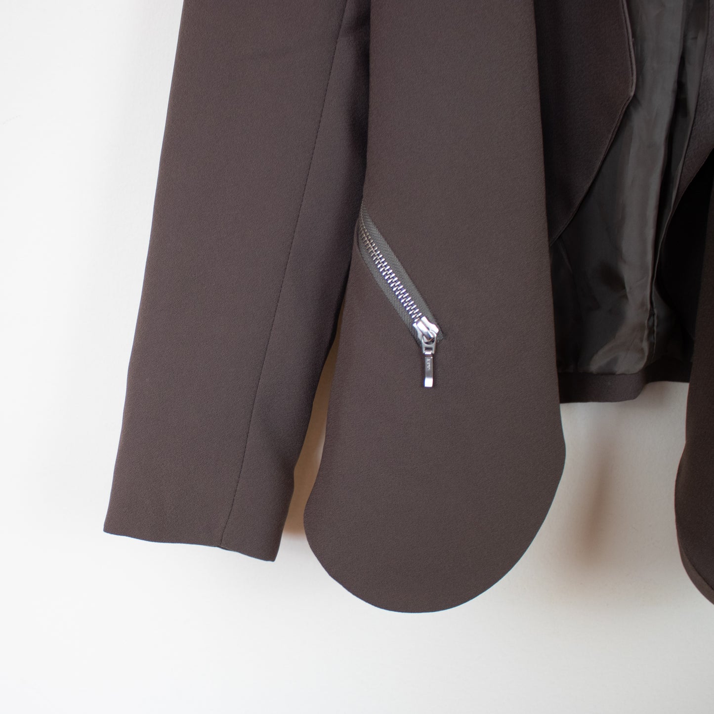 nakuro blazer