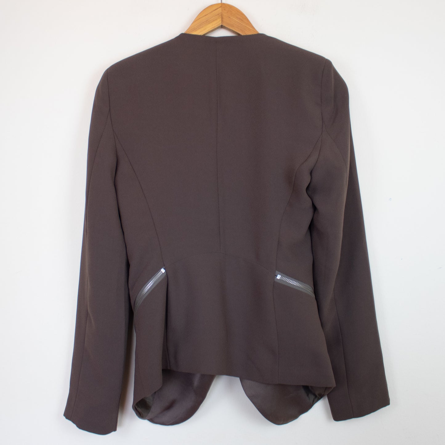 nakuro blazer