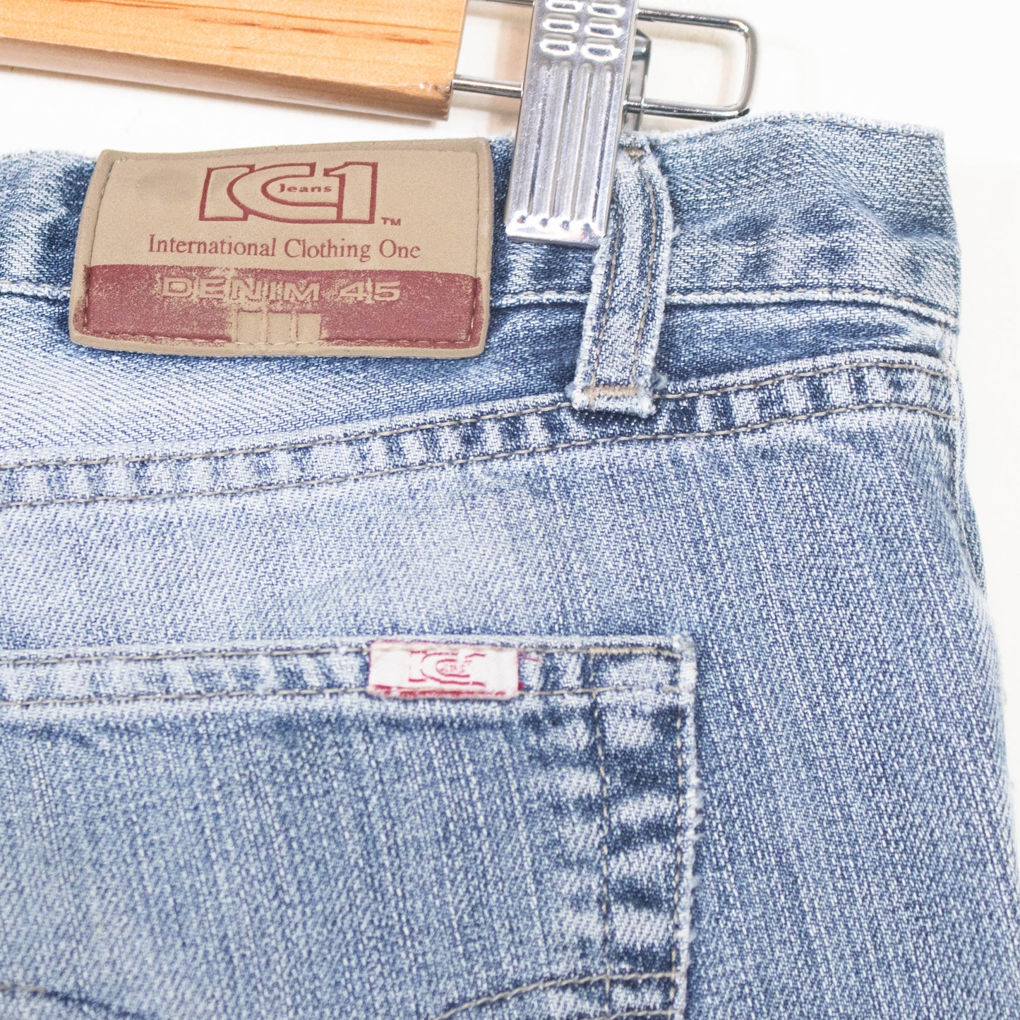 IC1 jeans