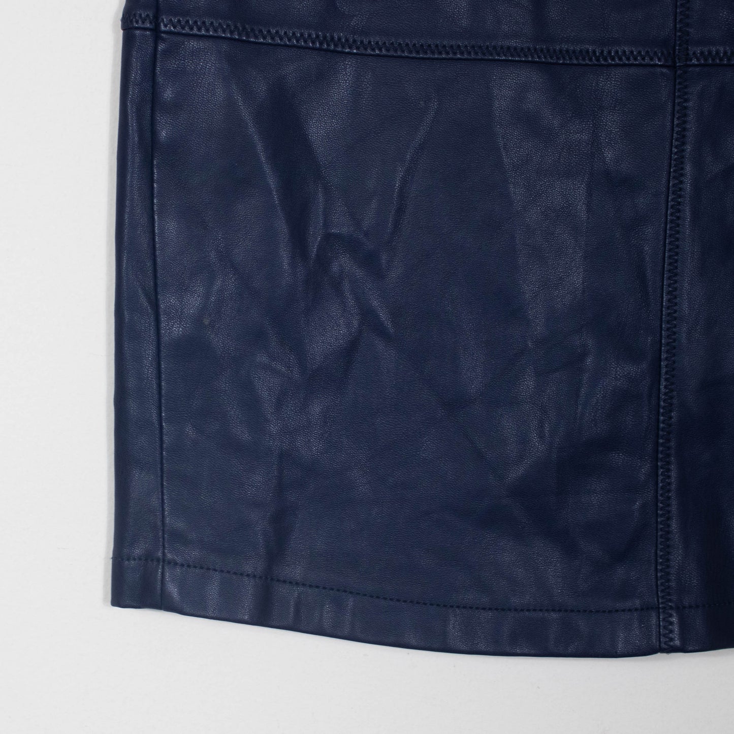 Saia Vila Clothes