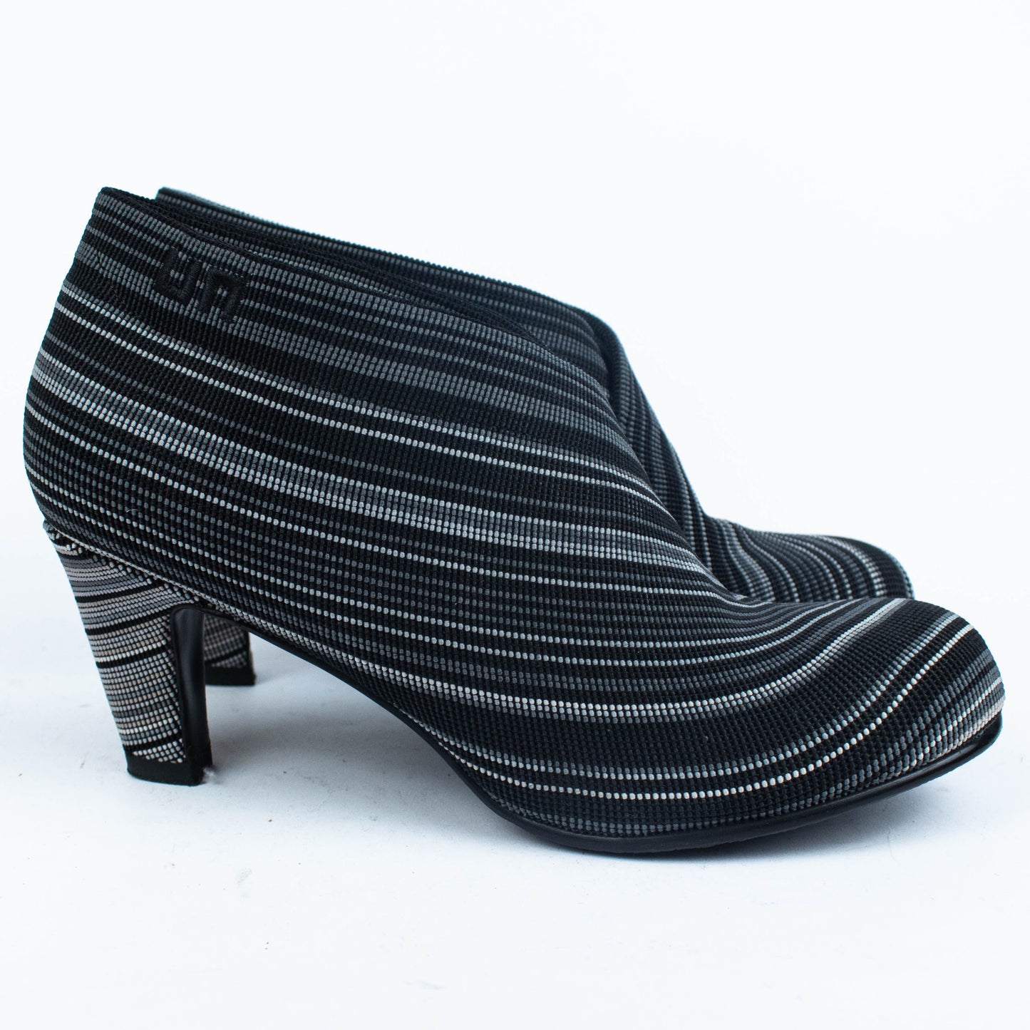 Botins United Nude