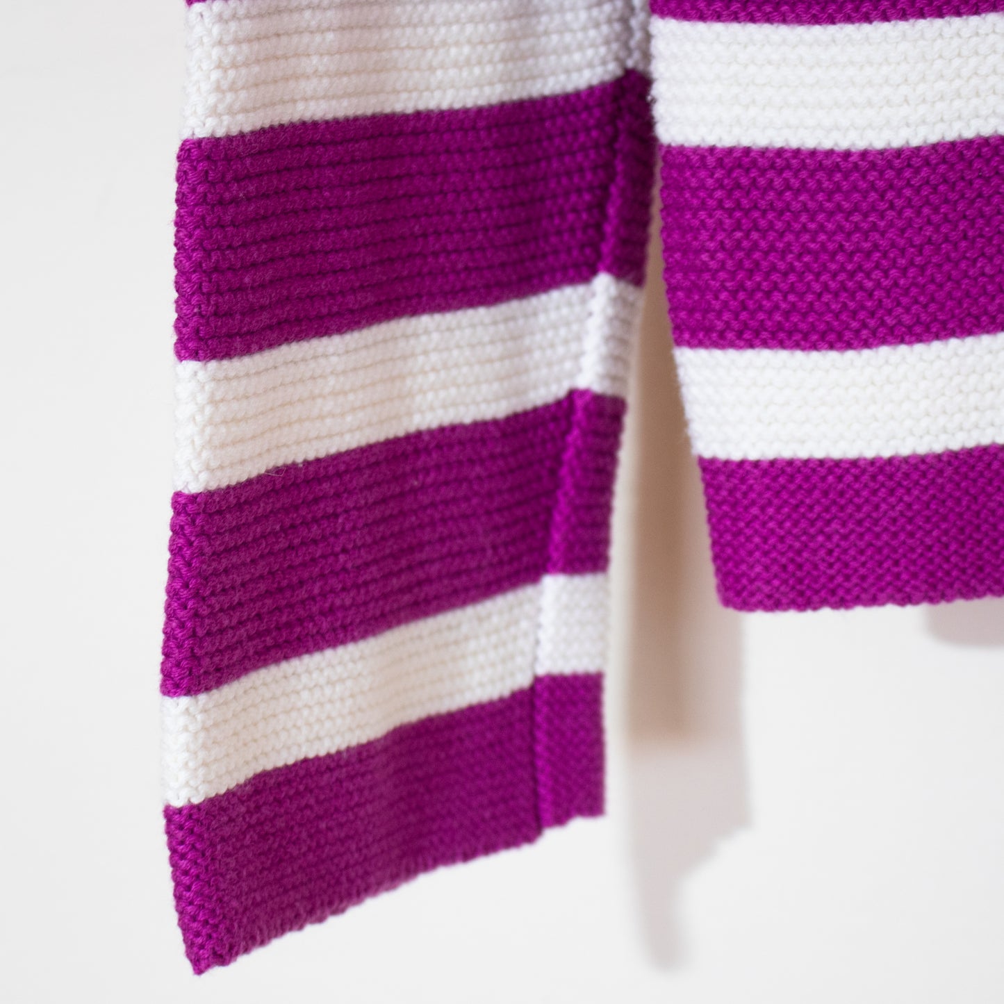Gap sweater
