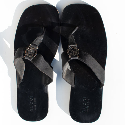 Chinelos Gucci