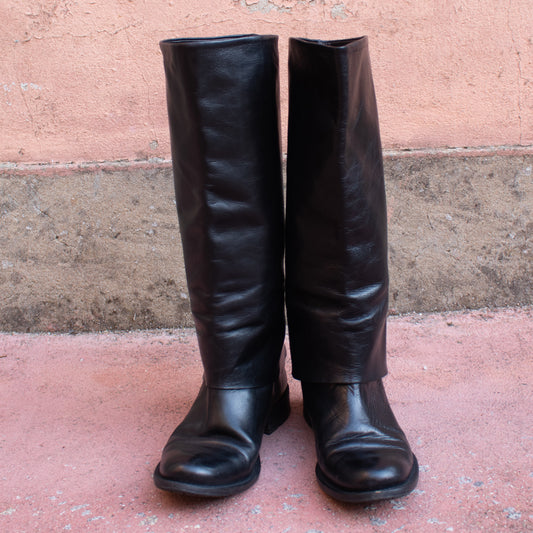 loris boots