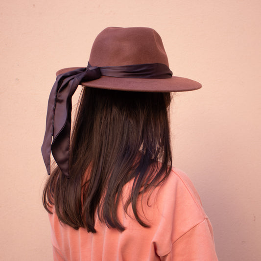 Uterque hat