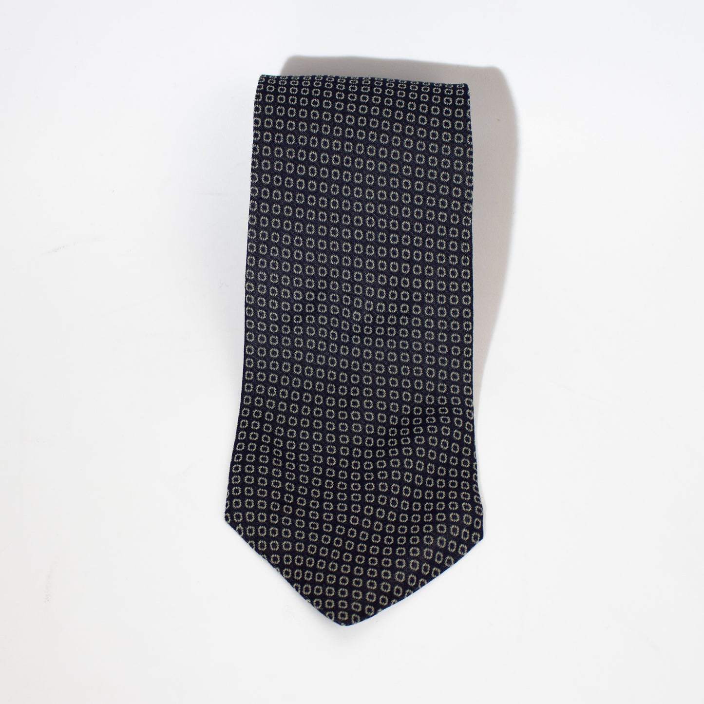 N&amp;B Tie