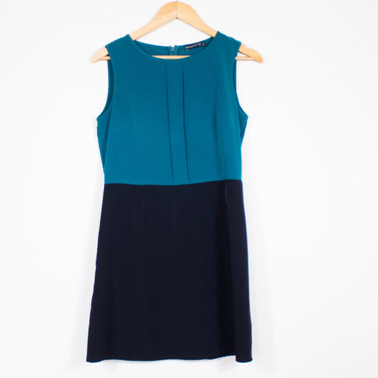 Dress Atmosphere