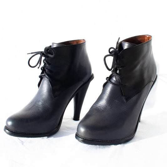 Botas