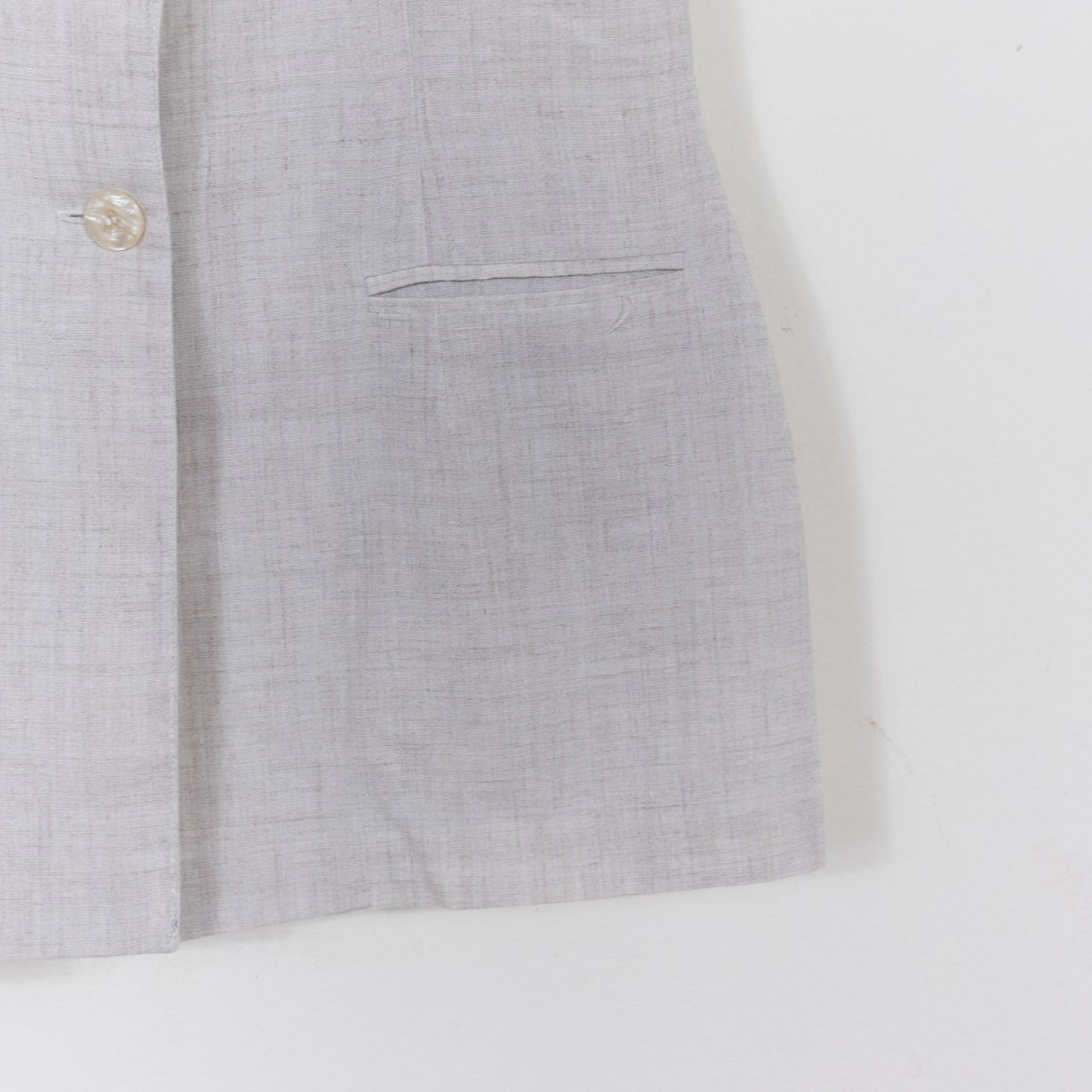 linen suit